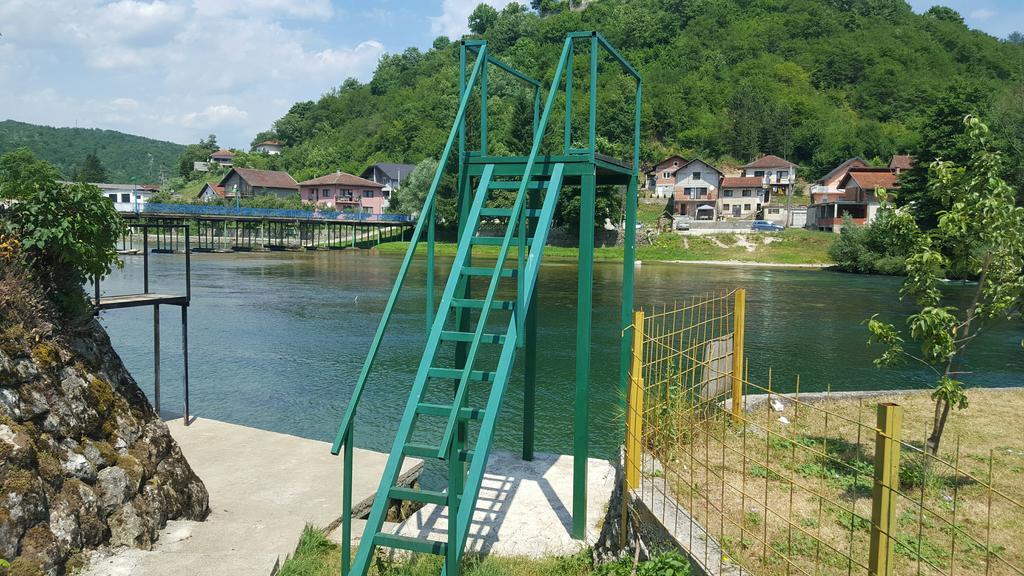 Apartment Sajra Kulen Vakuf Bagian luar foto