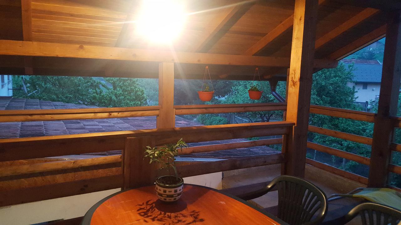 Apartment Sajra Kulen Vakuf Bagian luar foto