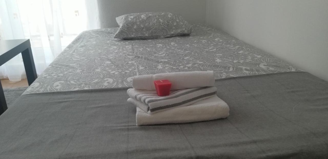 Apartment Sajra Kulen Vakuf Bagian luar foto