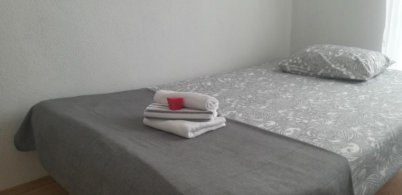 Apartment Sajra Kulen Vakuf Bagian luar foto